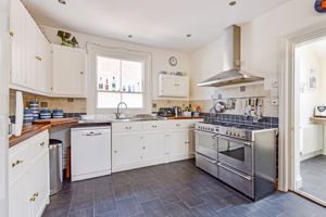 Kitchen- click for photo gallery